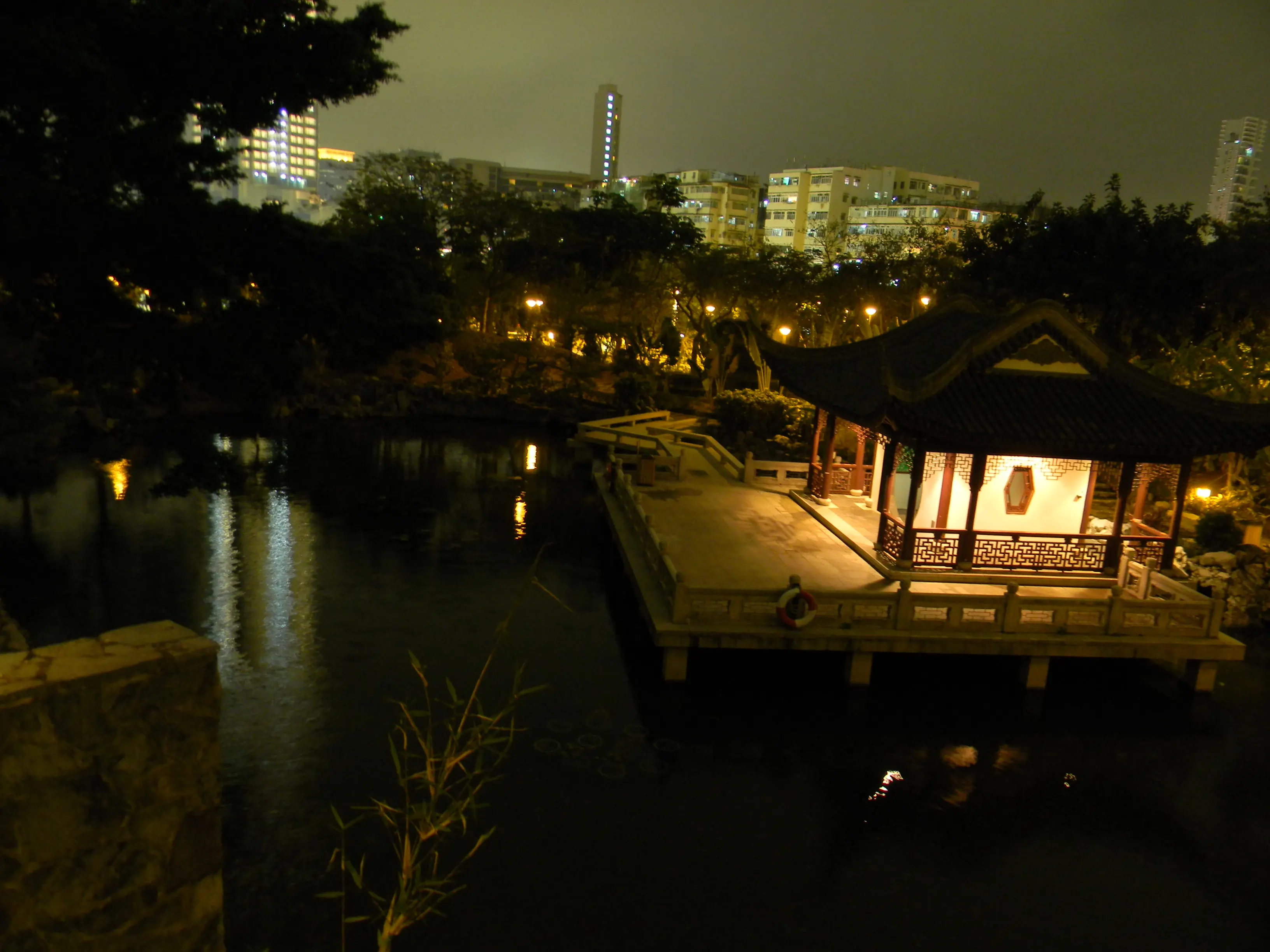 2011 Jan - Kowloon Walled City, Hong Kong